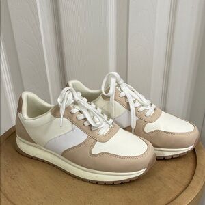 Time and Tru Women's Chunky Jogger Lace up Casual Sneakers Size 8